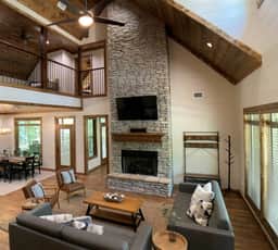 Forest Home|5B/5.5BA|Hot tub|Game Room|Playset