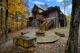 Inglebrook Lodge|Creekside|Wrap Around Porch