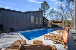 Porch Breeze|Swimming Pool|Sleeps 14.