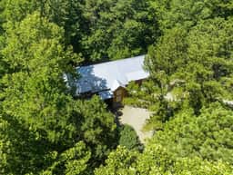 Smoky Bear|on a Creek|Jacuzzi Tub|Indoor Fireplace