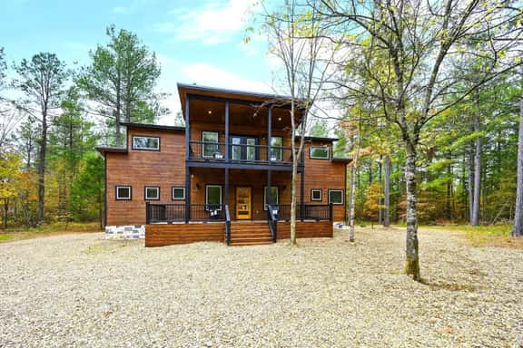 Greyhawk Pines|Sleeps16|HotTub|Arcade|Shuffleboard - Image 1