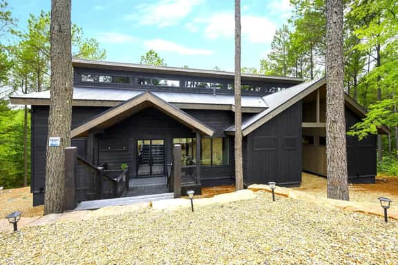The Enclave|4 BD|Sleeps 16 - Image 1