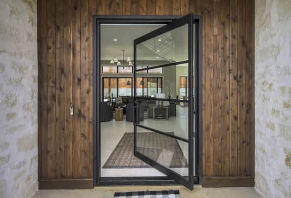 Cedar Pointe Texoma|Sleeps 18|Swimming Pool|Arcades