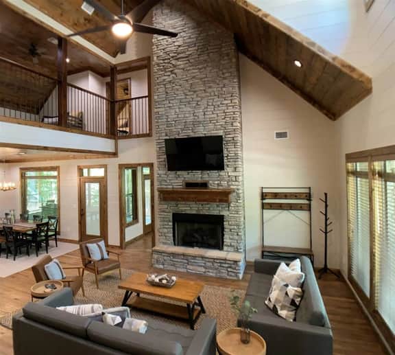 Forest Home|5B/5.5BA|Hot tub|Game Room|Playset