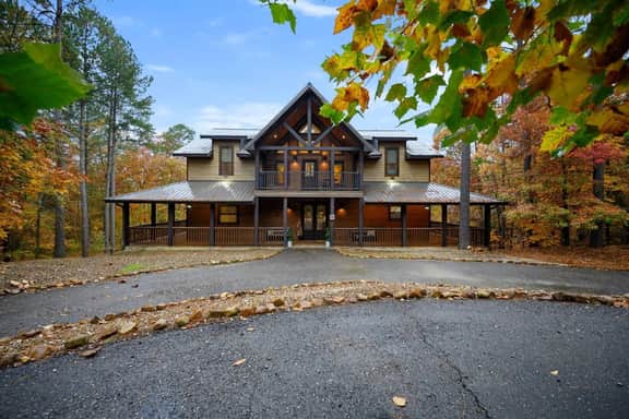 Inglebrook Lodge|Creekside|Wrap Around Porch