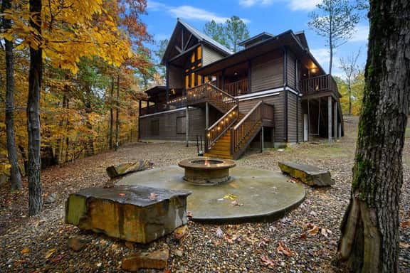 Inglebrook Lodge|Creekside|Wrap Around Porch