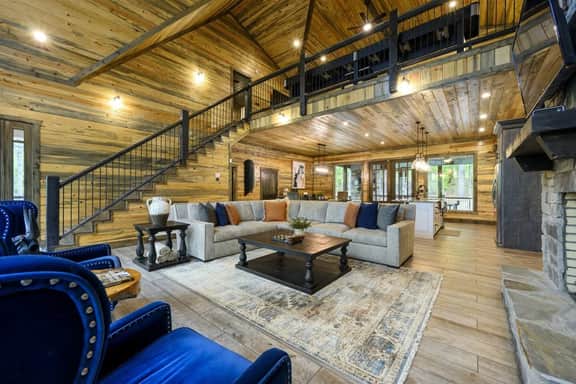 Pine View Paradise|Luxury|Sleeps 19