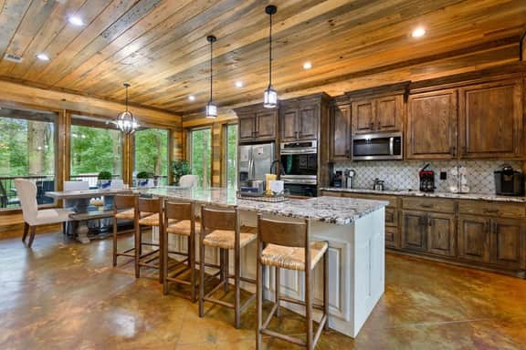 Sparrows Nest|4Bd|Hot Tub|Playset