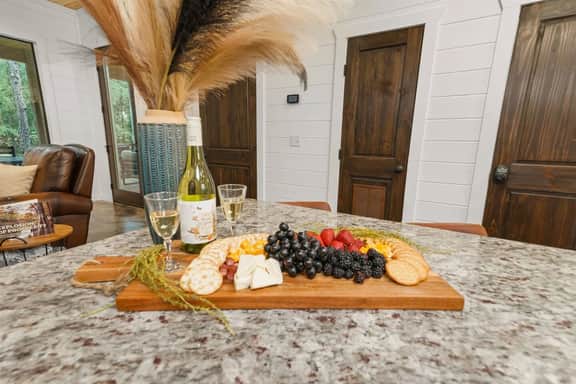 The Grinning Bear|Sleeps 14|Basketball|Pickleball