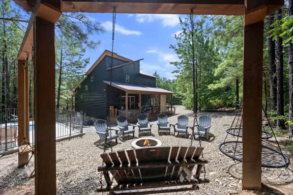 Camp Canoe| Swimming Pool|Sleeps 11