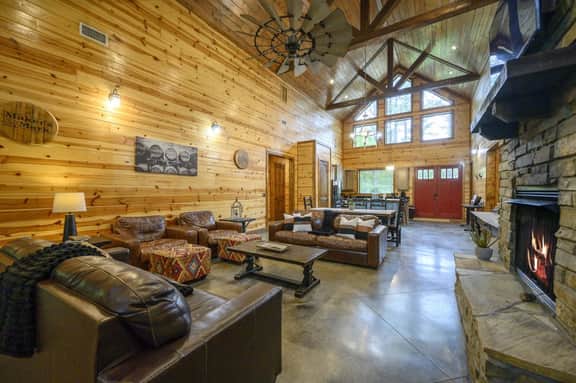 Whiskey Business|Hot Tub|Pool Table - Image 5