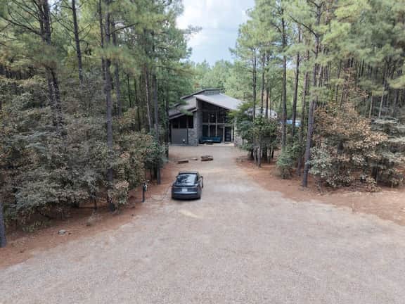 Off The Hook|Luxury|Sleeps 21 - Image 2