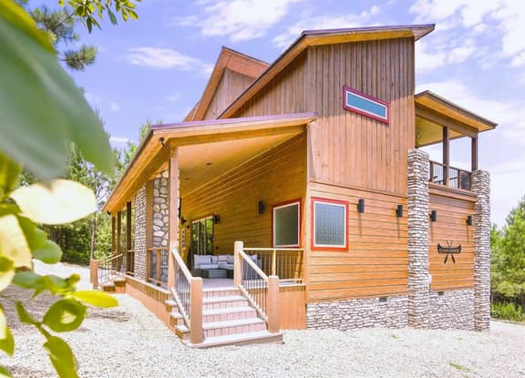Camp Canoe|Breathtaking Views|Sleeps 9 POOL COMING JUNE 1