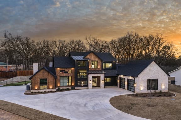 Cedar Pointe Texoma|Sleeps 18|Swimming Pool|Arcades