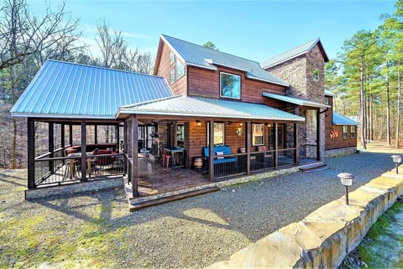 Indian Springs Lodge|Sleeps 20|Pool Table